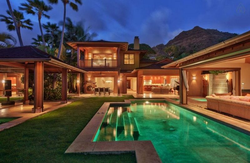 Top 8 Expensive Airbnb Houses in the US Rented by Top Celebrities ➤ To see more news about the Best Design Projects in the world visit us at http://www.bestdesignprojects.com #homedecor #interiordesign #bestdesignprojects @bocadolobo @delightfulll @brabbu @essentialhomeeu @circudesign @mvalentinabath @luxxu @covethouse_