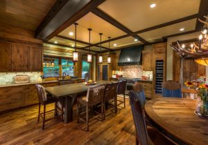 incredible-texas-mansion-in-the-woods-4