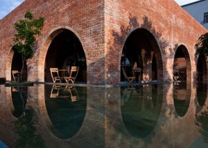 FABULOUS VIETNAM COFFEE DESIGN MADE OF 24 BRICK ARCHES5