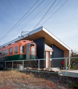 Incredible Home Built Around a Train Carriage
