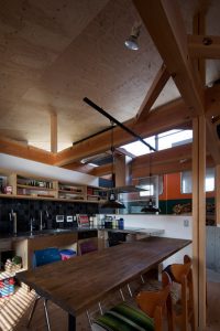 Incredible Home Built Around a Train Carriage 2