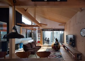 Incredible Home Built Around a Train Carriage 9