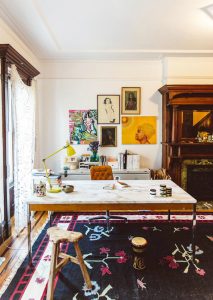 A-contemporary-home-built-with-history(2)